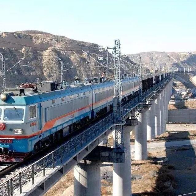 Εναέρια μεταφορά φορτίου από την Κίνα στο Ντουμπάι που στέλνει από την Κίνα στις διοικητικές μέριμνες εμπορευματοκιβωτίων LCL αποθηκών εμπορευμάτων του Ομάν